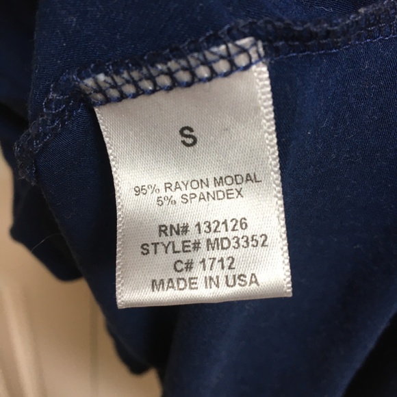 Emma's Closet Short Sleeve Top Navy S - Picture 5 of 5